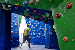 Warszawa Atrakcja Ścianka wspinaczkowa Crux Boulder