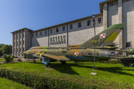 Warszawa Atrakcja Muzeum Polish Army Museum (Muzeum Wojska Polskiego)