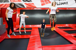 Warszawa Atrakcja Trampoliny JumpWorld Park Trampolin